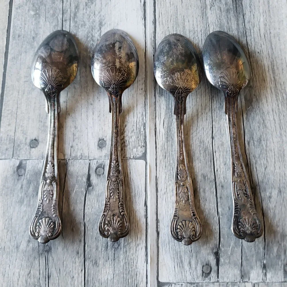 Set of 4 - Kings Spoons  (Stainless, Select, Korea) by REED & BARTON